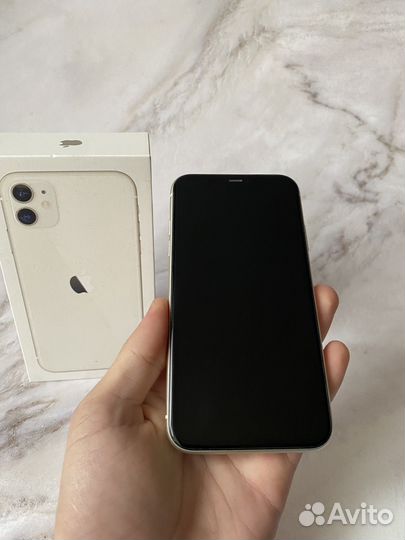 iPhone 11, 64 ГБ