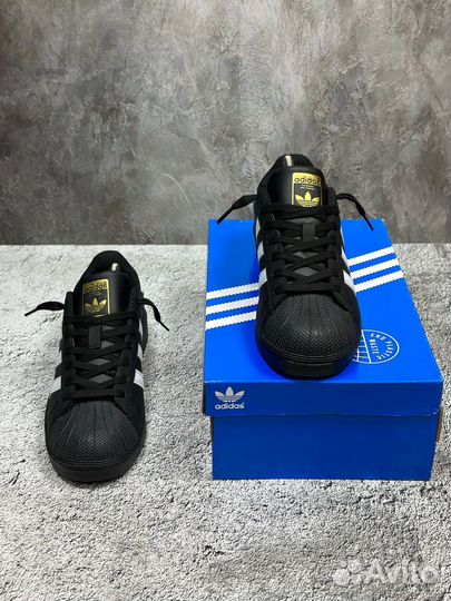 Кроссовки adidas superstar