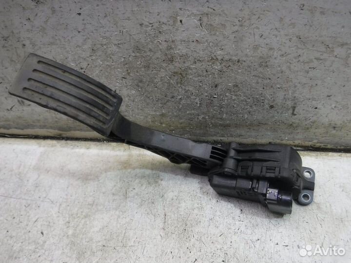 Педаль газа Ford Focus 2