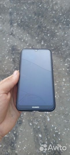 HUAWEI Y7 (2019), 3/32 ГБ