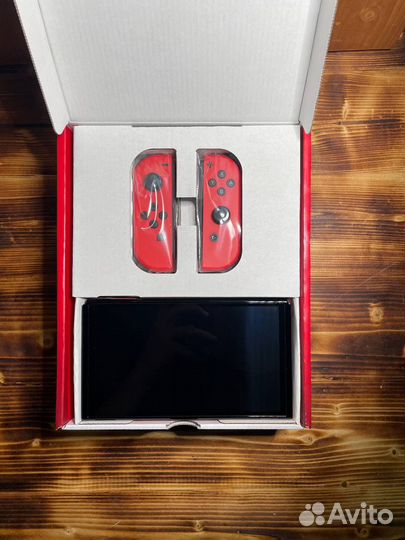 Прошитая Nintendo swich oled+ новая