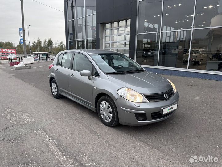 Nissan Tiida 1.6 AT, 2010, 123 200 км