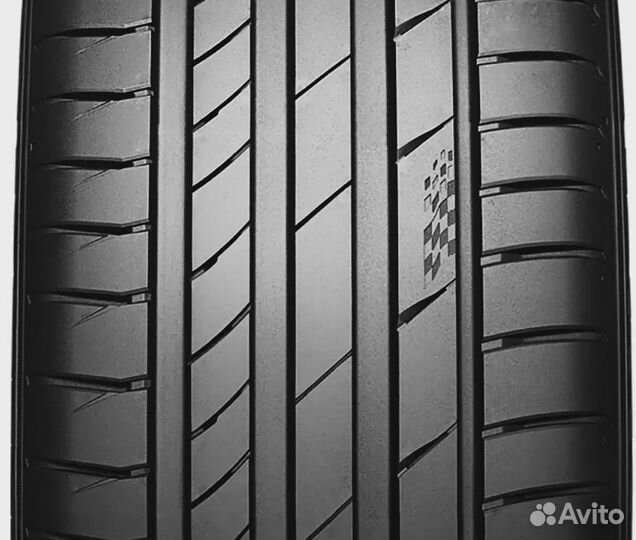 Kumho Ecsta HS51 205/65 R16 95H