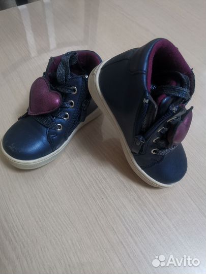 Ботинки детские 2