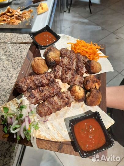 Мангальщик шашлычники шаурмист