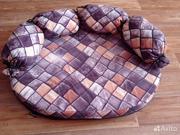 Лежанка для собак