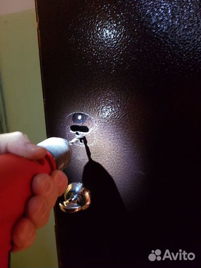 Вскрытие замков, установка и замена замков любой с