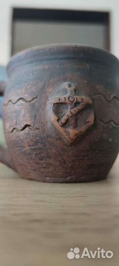 Глиняная кружка ручной работы