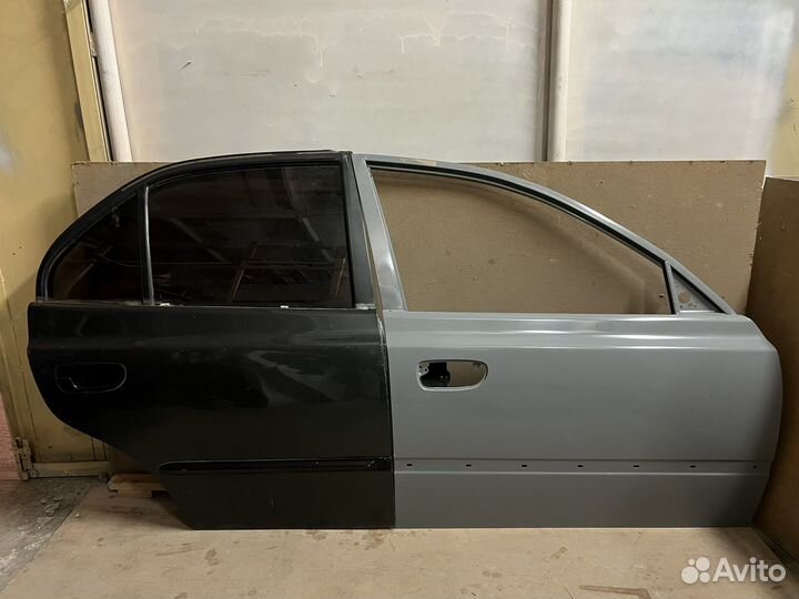 Hyundai accent дверь