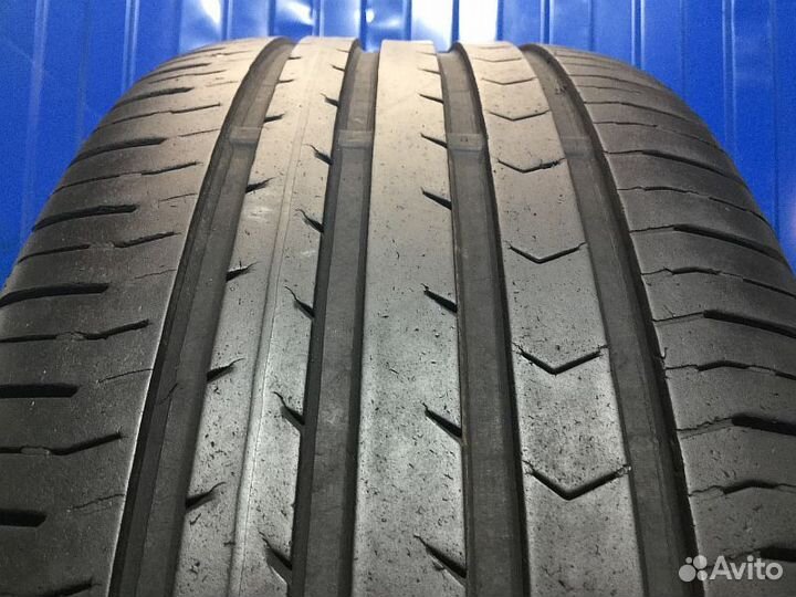 Continental ContiPremiumContact 5 215/60 R16