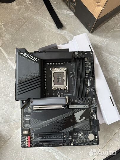 Gigabyte Z790 Aorus Elite AX DDR4