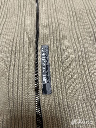 Свитер levis