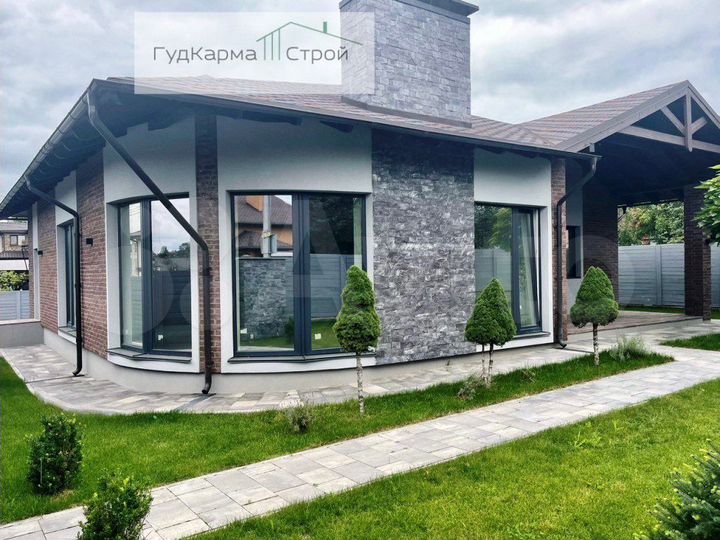 Коттедж 145 м² на участке 6 сот.