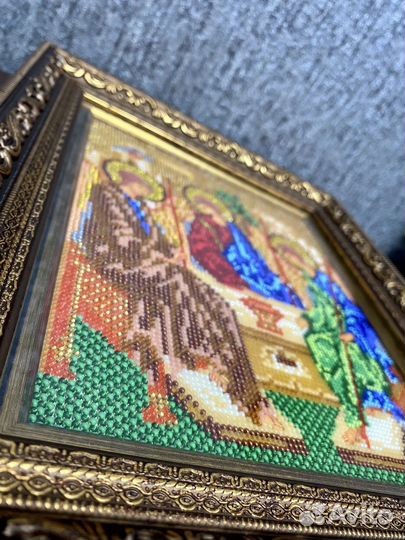 Икона из бисера Святая Троица