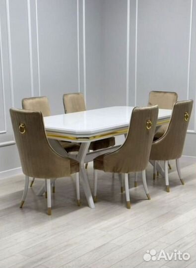 Стол и стулья от производителя. В наличии