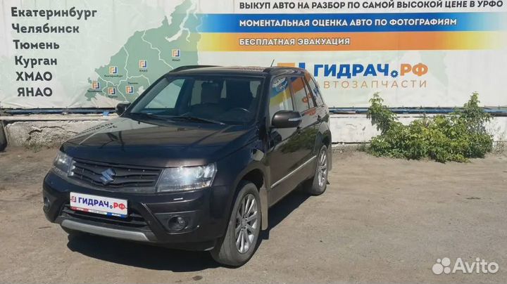 Стекло двери передней левой Suzuki Grand Vitara (J