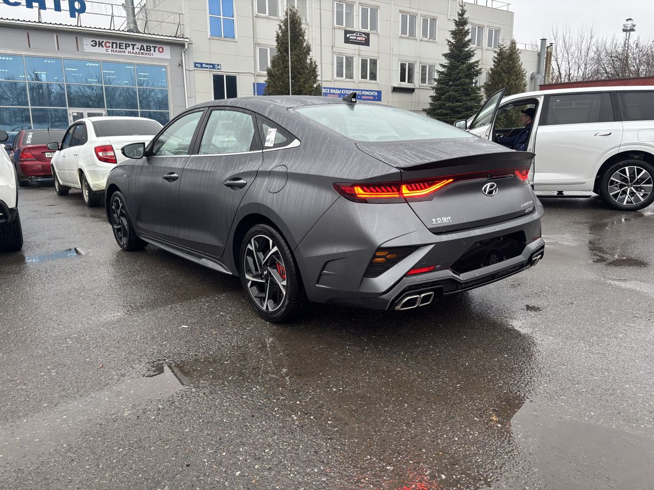 Hyundai Lafesta: фото из отзыва