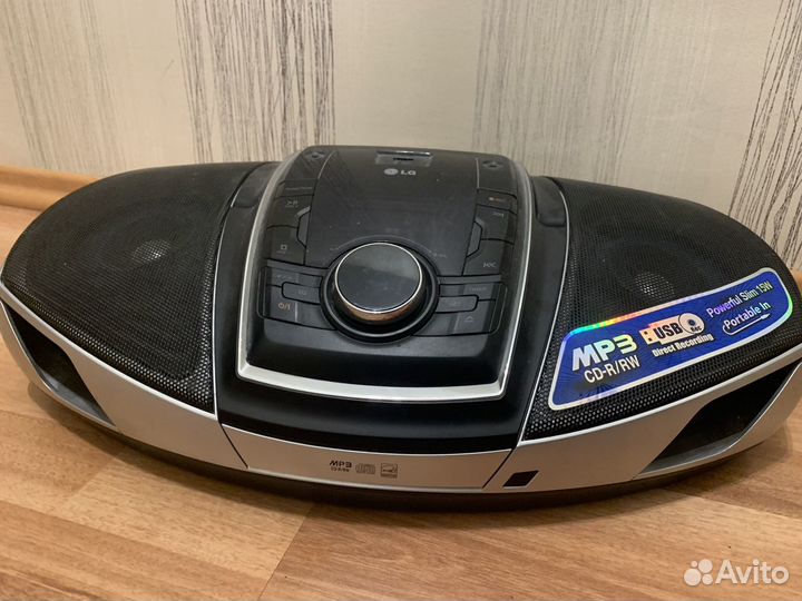 Магнитофон LG