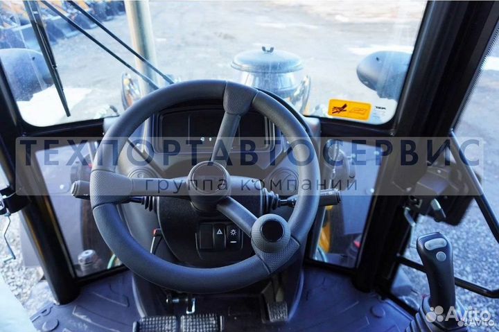 Экскаватор-погрузчик MST M644 PLUS, 2023