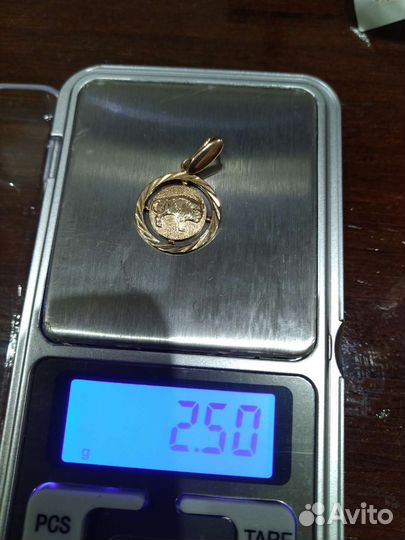 Золотая подвеска