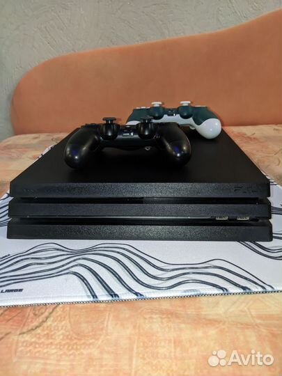 Sony PS4 pro 1tb
