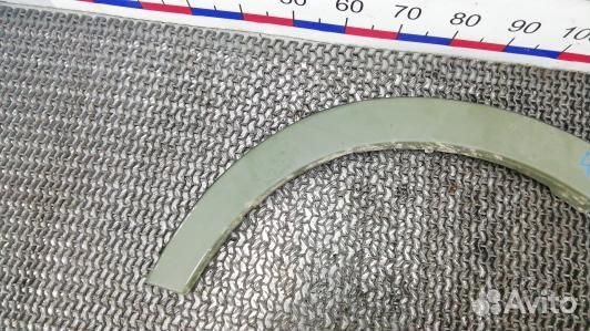 Молдинг крыла переднего левого mitsubishi pajero 4