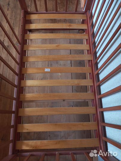 Кроватка детская с матрасом