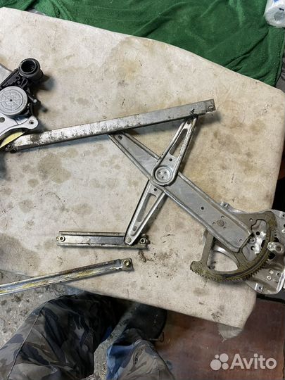 Стеклоподьемник toyota corolla 120