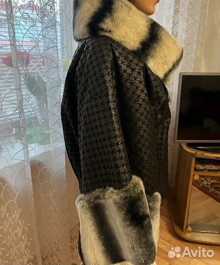 Женская верхняя одежда