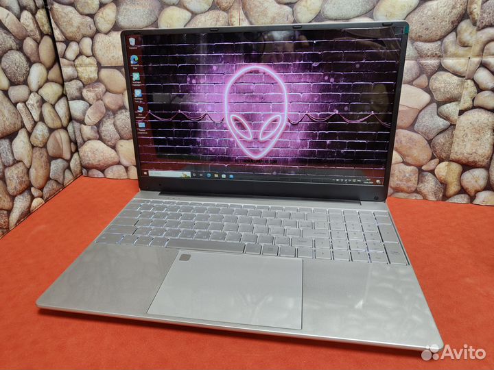 Новый ноутбук 15.6