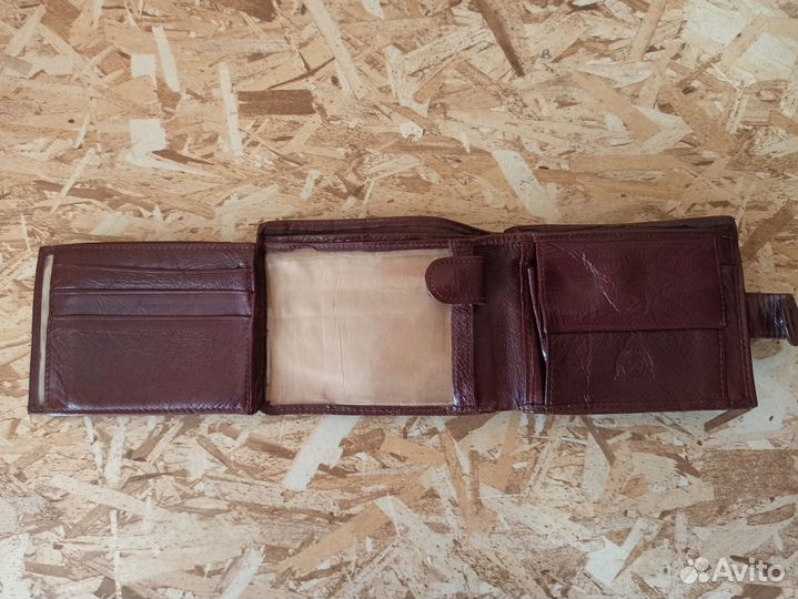 Портмоне мужское из натуральной кожи