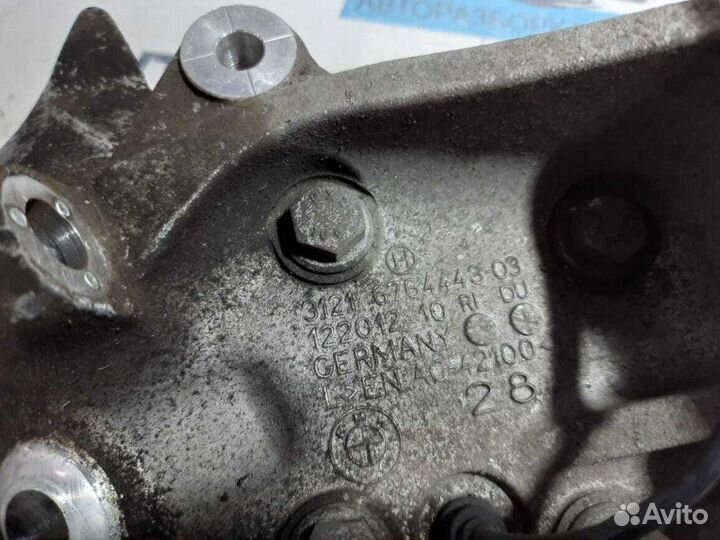 Кулак поворотный передний левый Bmw 1 E87 N43B16