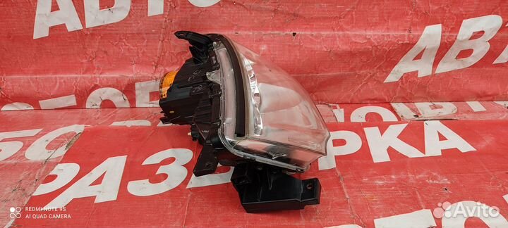 Фара левая Mitsubishi Pajero/Montero Sport