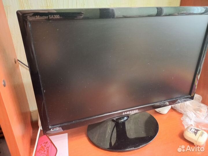 Монитор Samsung SyncMaster SA300