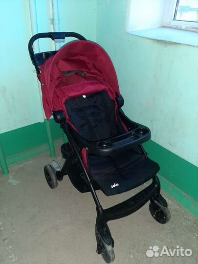 Прогулочная коляска joie