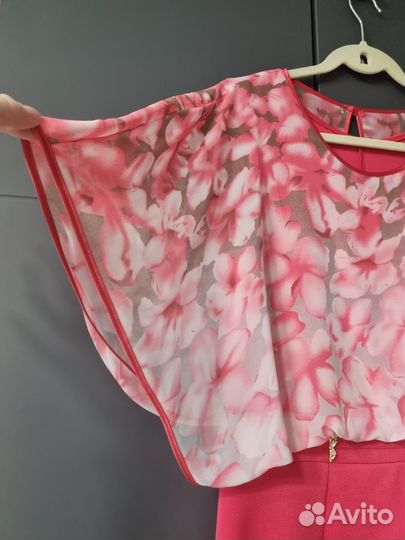 Платье нарядное женское 44