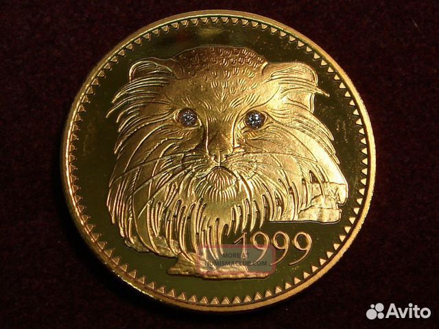 Золотая монета Монголии (999, 7,78г) с брюликами —