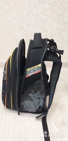 Продаю школьный рюкзак