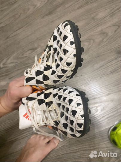 Бутсы сороконожки размер 42 Adidas