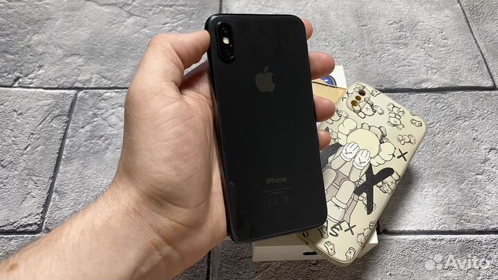 iPhone X, 64 ГБ
