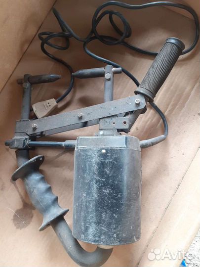 Аппарат для точечной сварки