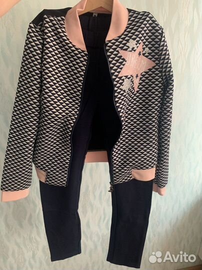 Продаю красивый, стильный спортивный костюм 3 в 1