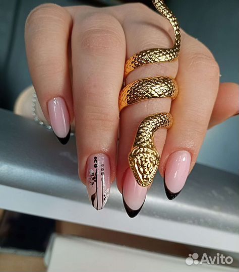 Наращивание ногтей