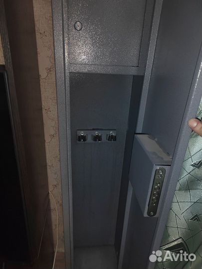 Оружейный сейф на 3 ствола