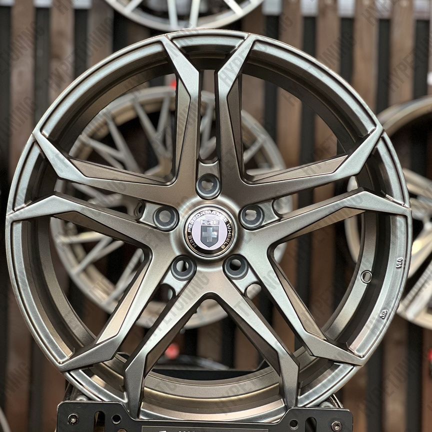 Литые диски Sakura Wheels 3277 8×R18 5×114.3