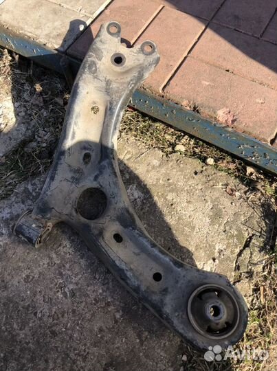 Рычаг подвески KIA Optima