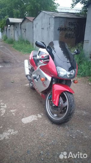 Ямаха yzf 1000r