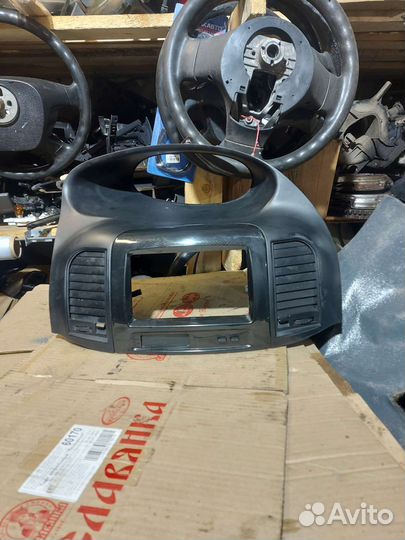 Центральная Накладка торпедо для джили мк kross