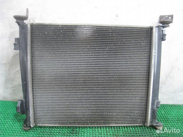 Радиатор охлаждения KIA soul 2009
