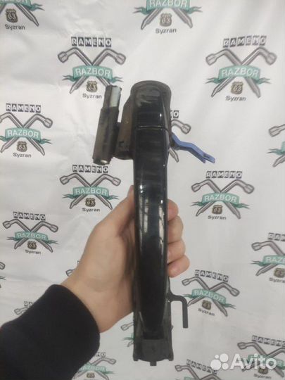 Ручка задняя левая тойота камри 40